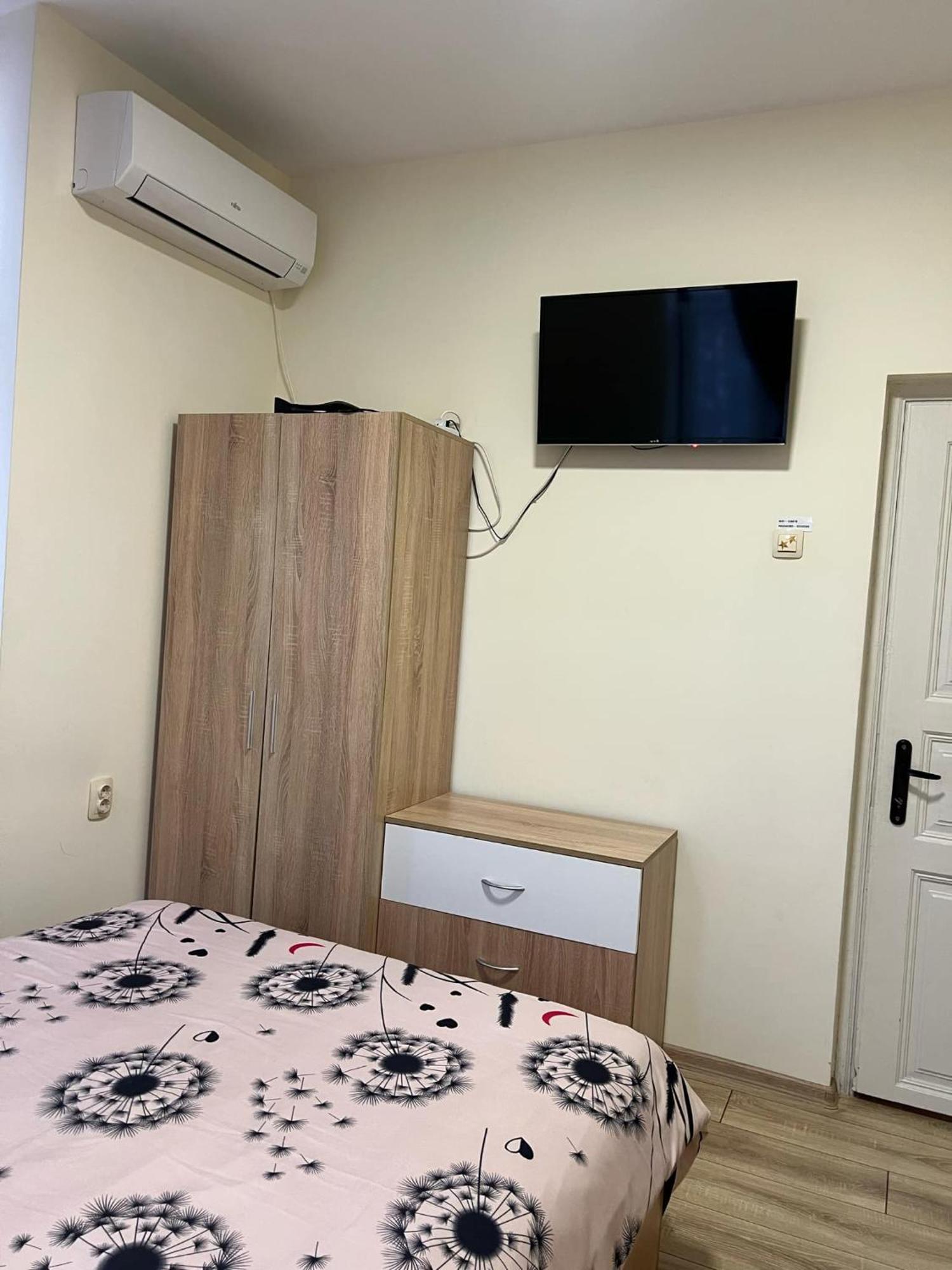 Стонел Apartment Велико Търново Екстериор снимка